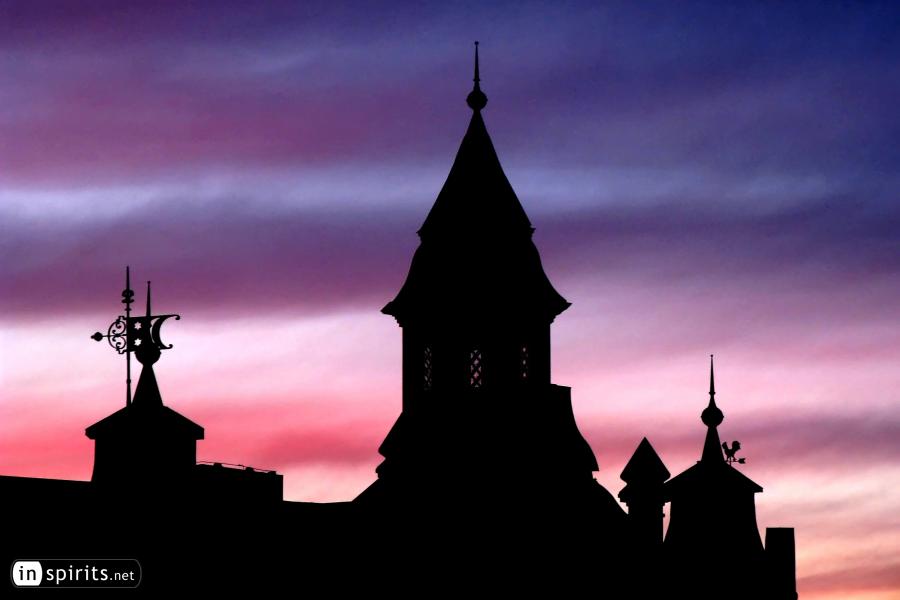 Twilight approaching, a castle pushed into the realm of fant