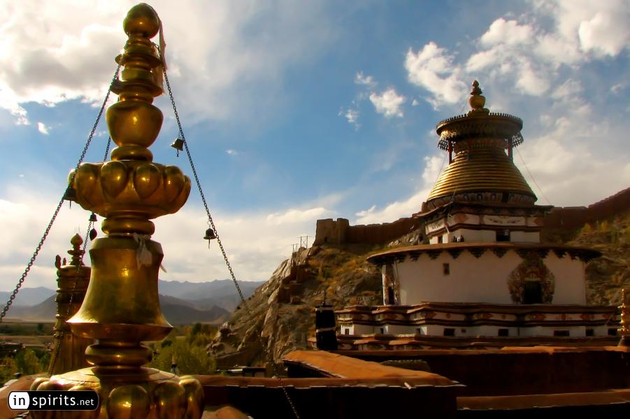 Gyantse Kumbum and Monastery in Tibet