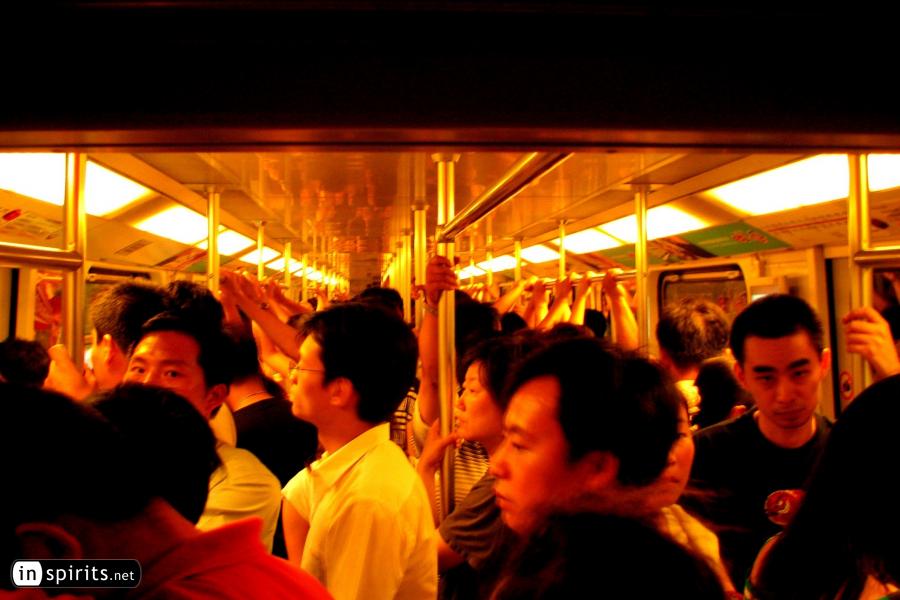 A feeling of claustrophobia in the Shanghai Metro