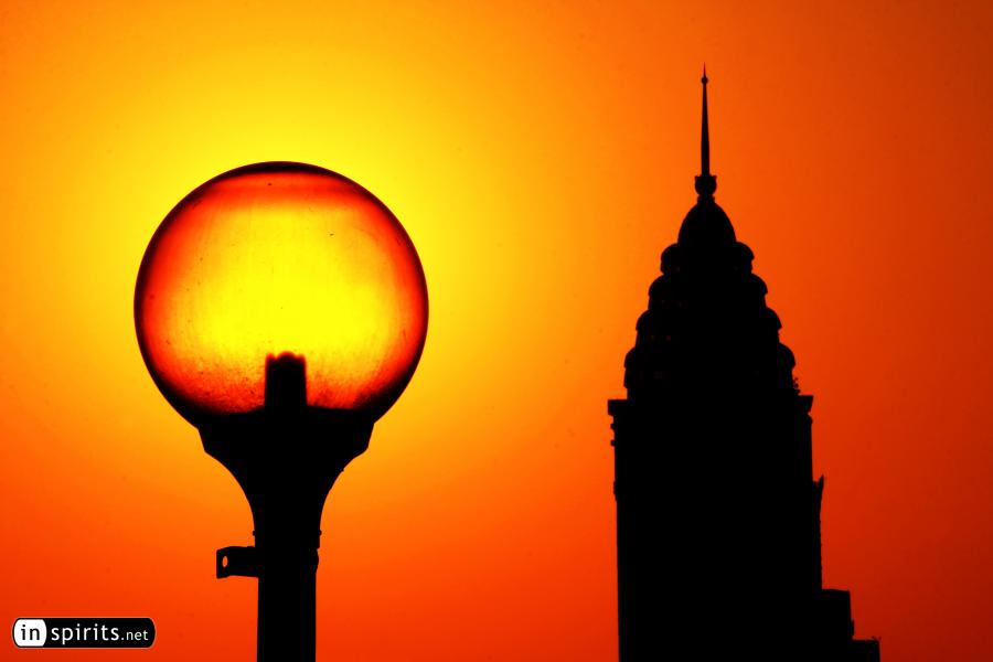 The light of life in the modern mega city