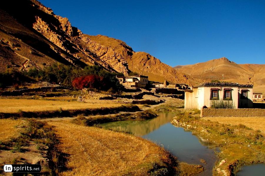 Autumn on the Tibetan Plateau